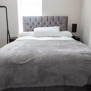 Withnell - Three Apartment